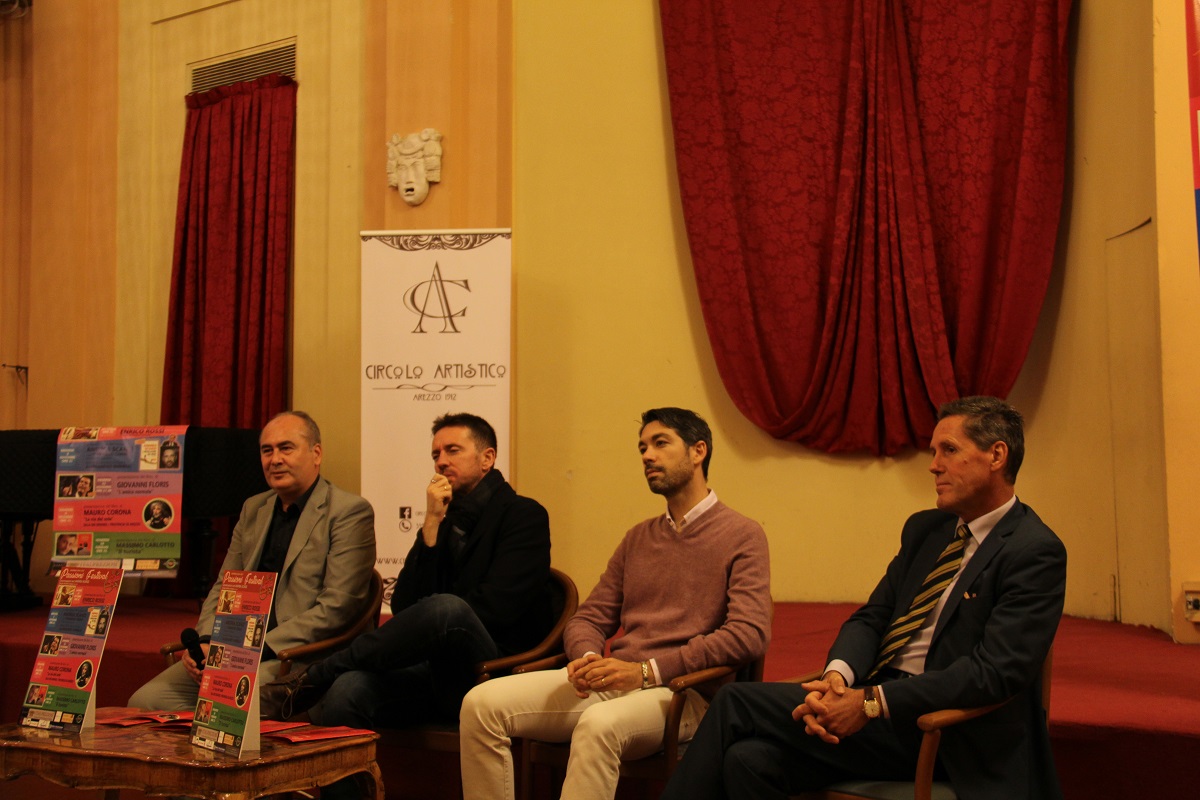 Il Passioni Festival scalda l’inverno di Arezzo: da Floris a Corona, passando per Verdone. Con la regia di Scanzi