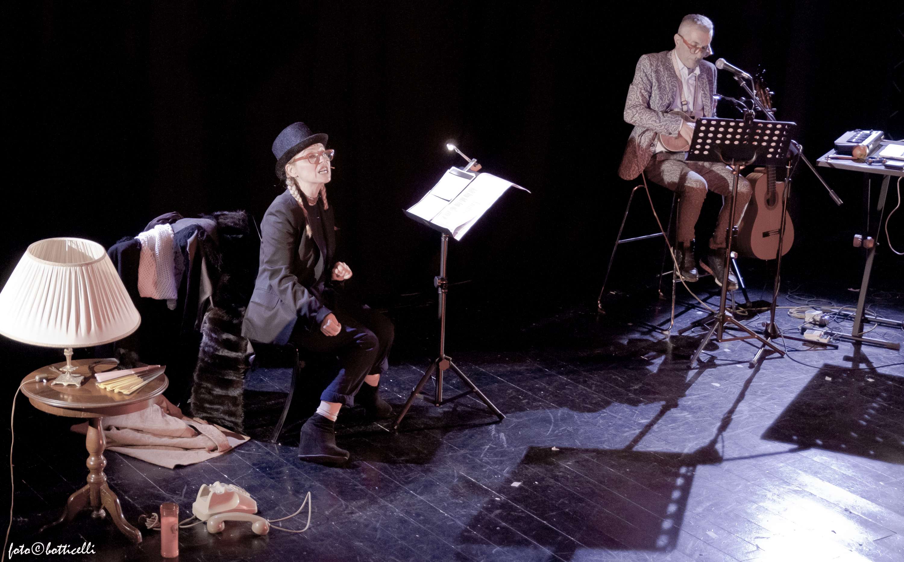 Spettacolo della compagnia Teatro Popolare D’Arte al Teatro Comunale di Bucine Spettacolo della compagnia Teatro Popolare D’Arte al Teatro Comunale di Bucine