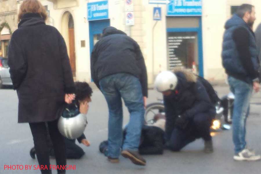 Incidente in piazza Gavinana a Firenze, coinvolta la moglie dell’ex Premier Matteo Renzi