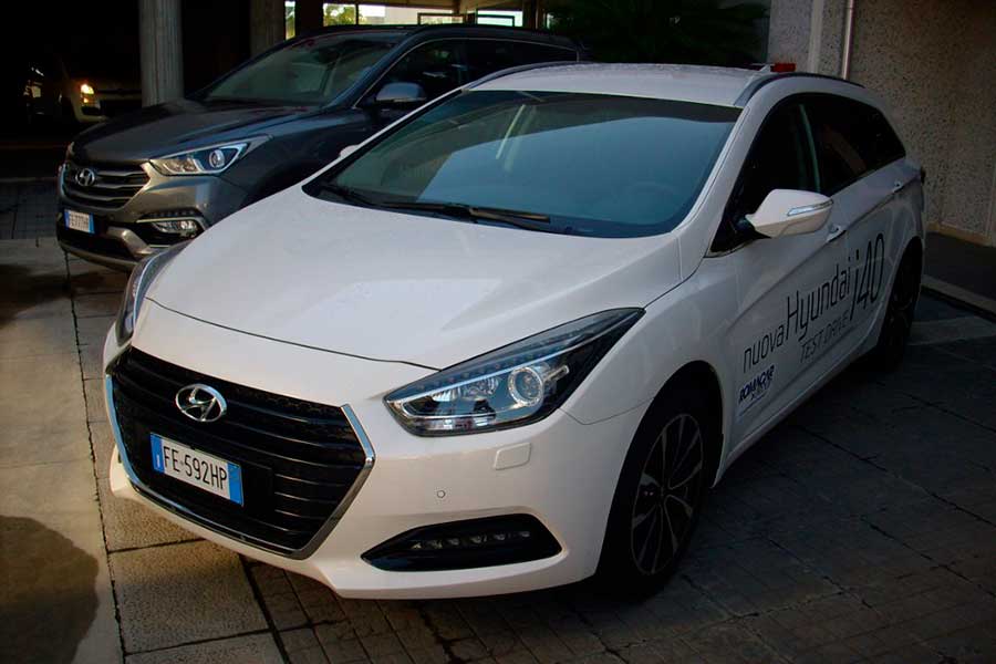 Elegante e spaziosa station made by Hyundai