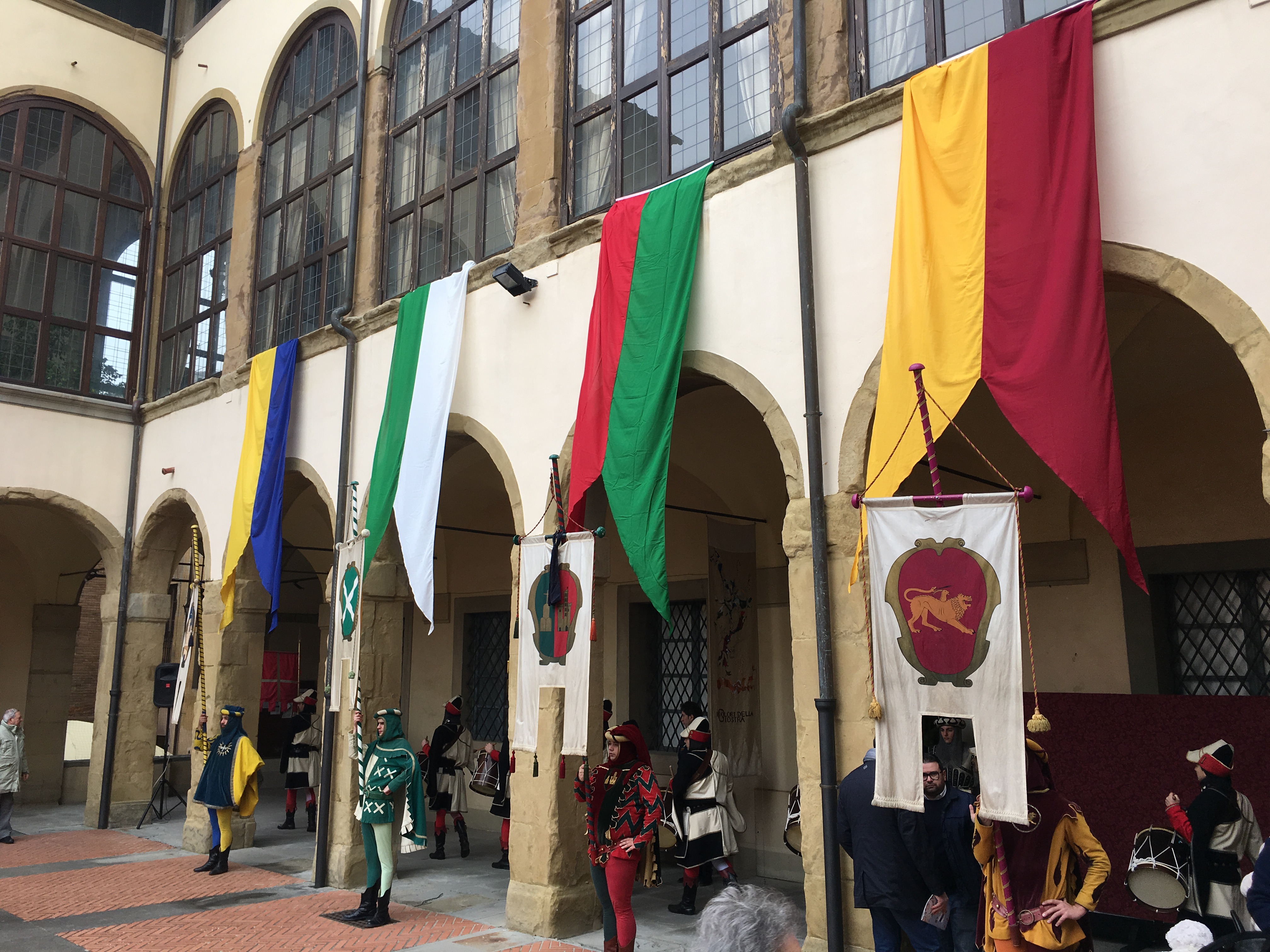 Gli appuntamenti del fine settimana nei quartieri della Giostra del Saracino
