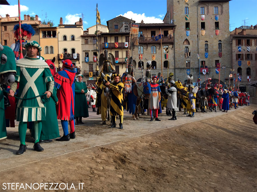 Dal primo colpo di mortaio alle ore 7 per arrivare in cattedrale con la lancia d’oro. Tutti gli orari della giornata