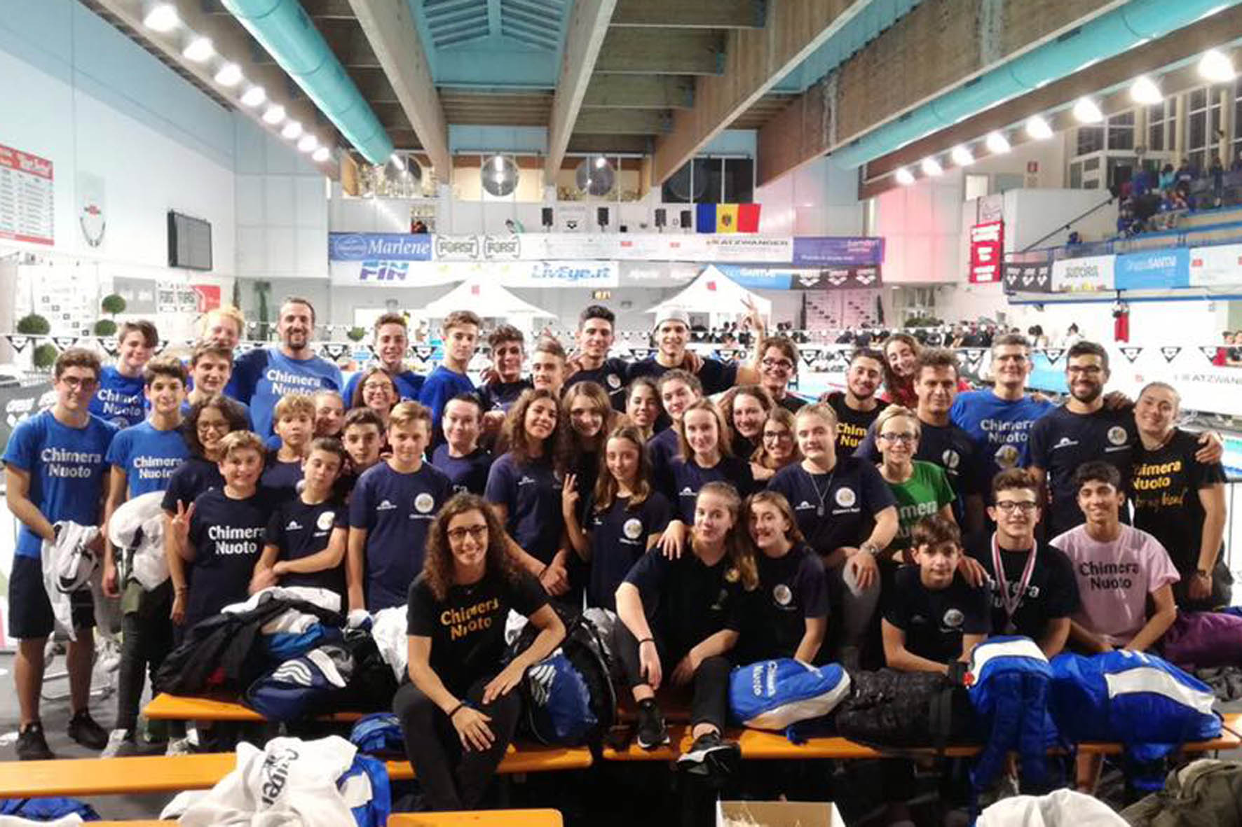 La Chimera Nuoto apre la stagione a Bolzano con sedici medaglie