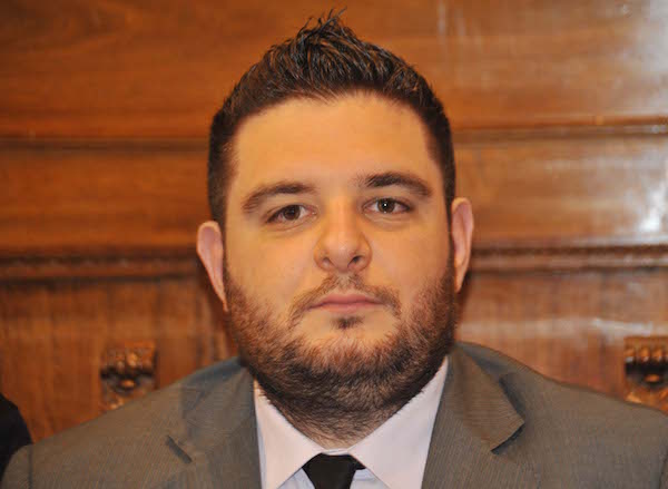 Scapecchi: “Ceccarelli dia risposte concrete agli istituti scolastici per la riorganizzazione del trasporto pubblico in Valdichiana”