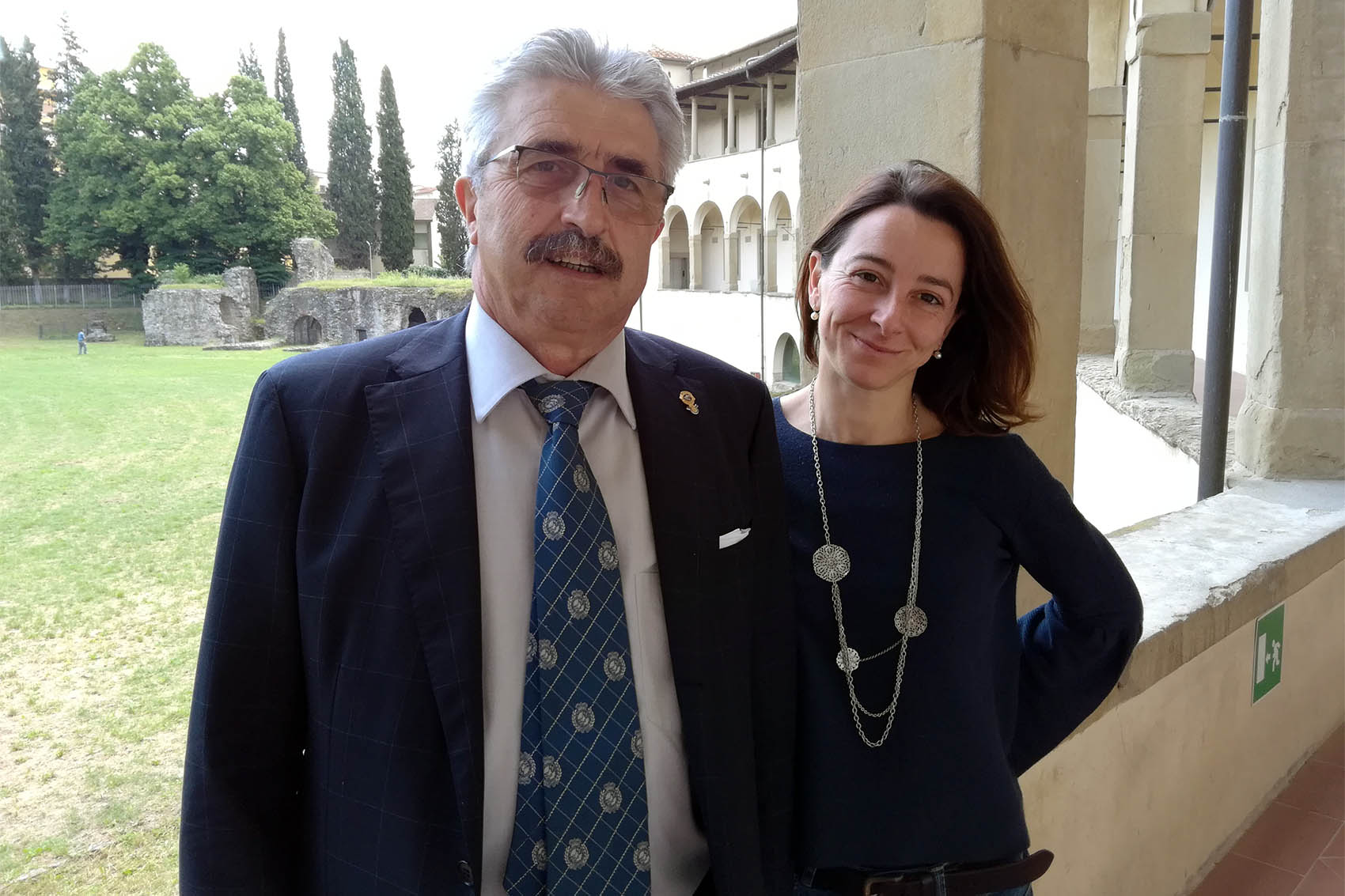 Il busto di Mecenate all’anfiteatro torna ad antico splendore