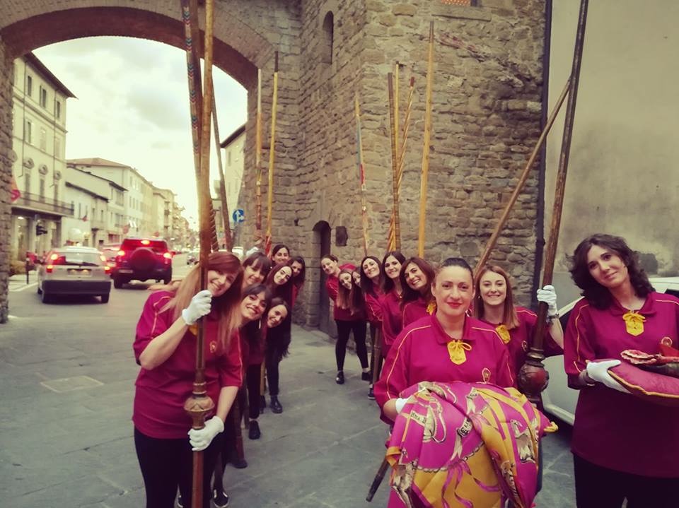 Con “Il grembiulino giallo cremisi” Porta del Foro porta la giostra nelle scuole