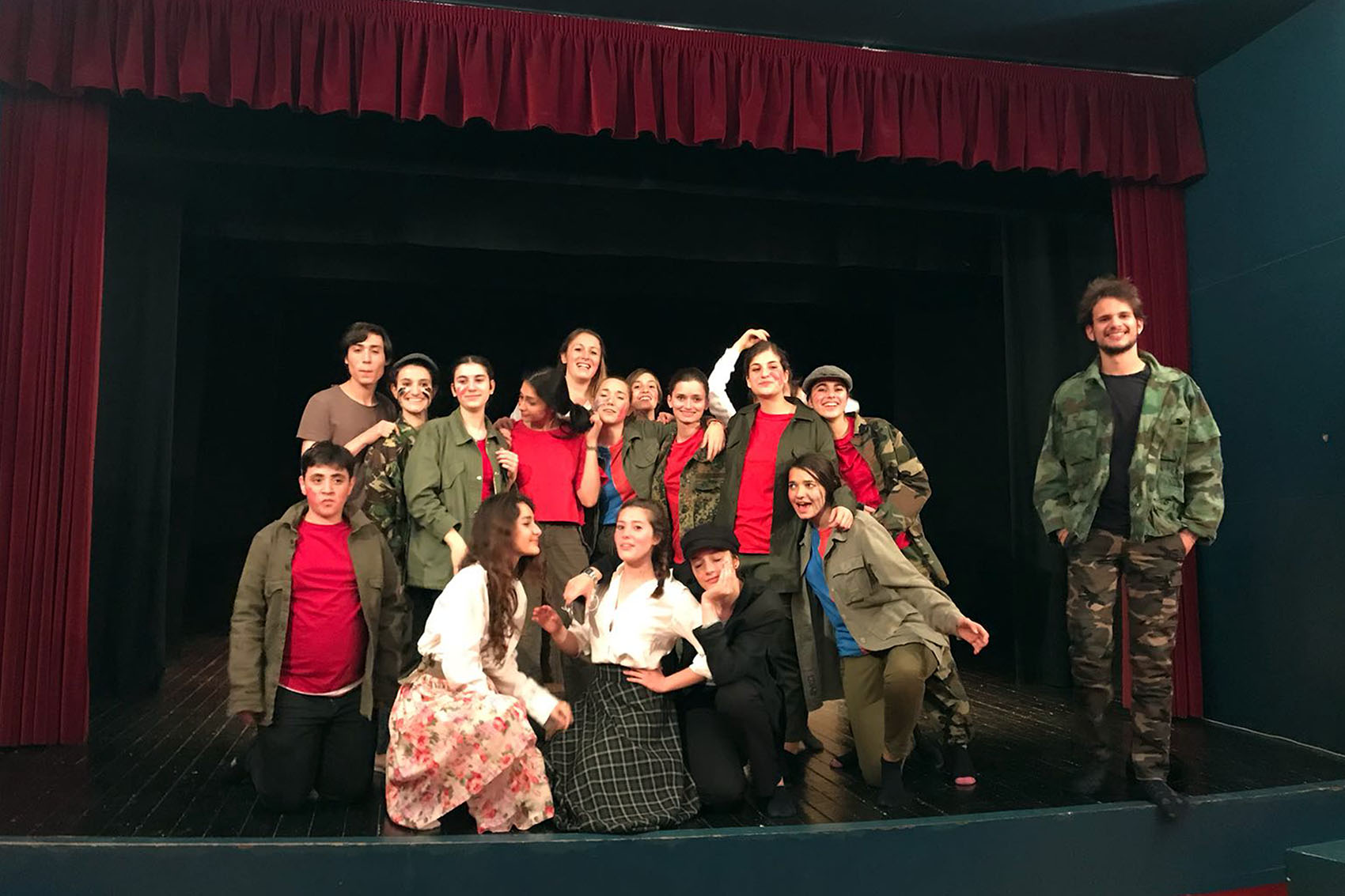 Il teatro tra i banchi di scuola con i Noidellescarpediverse