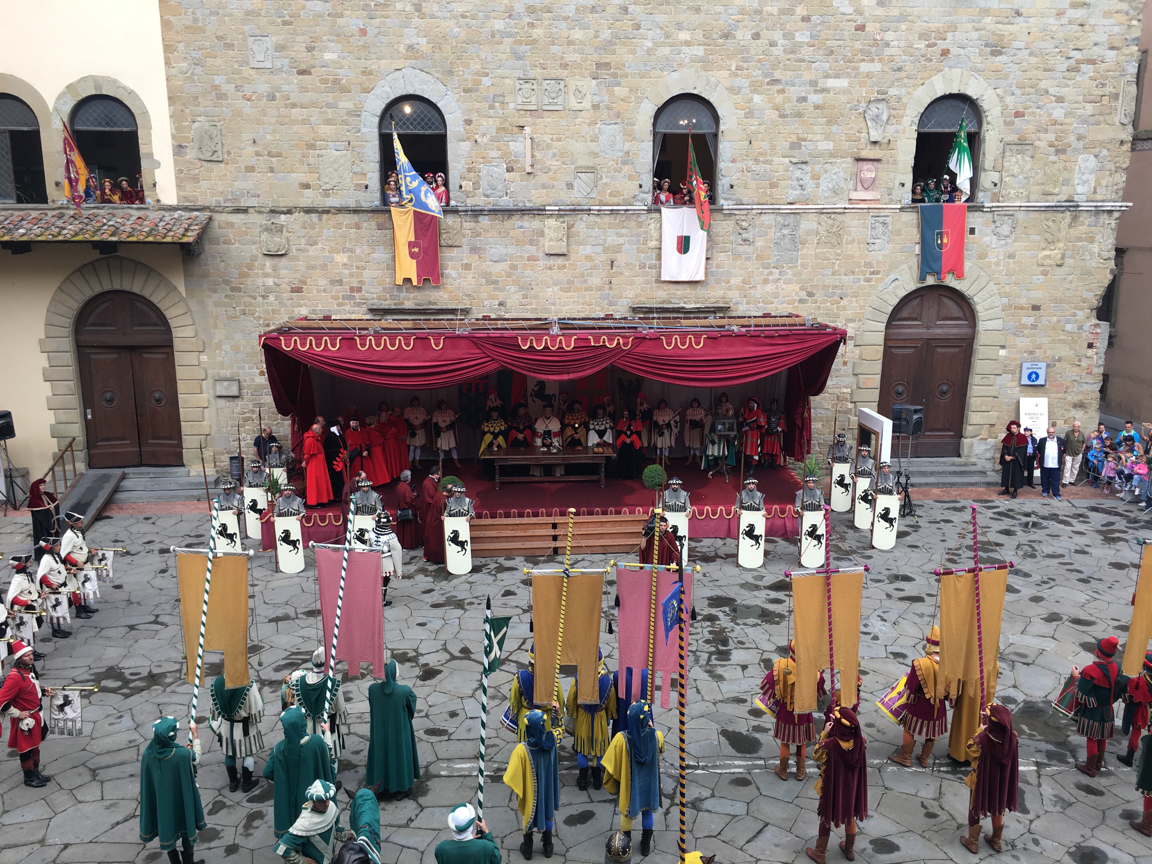 Apre la piazza Porta del Foro la chiusura come a giugno affidata a Sant’Andrea