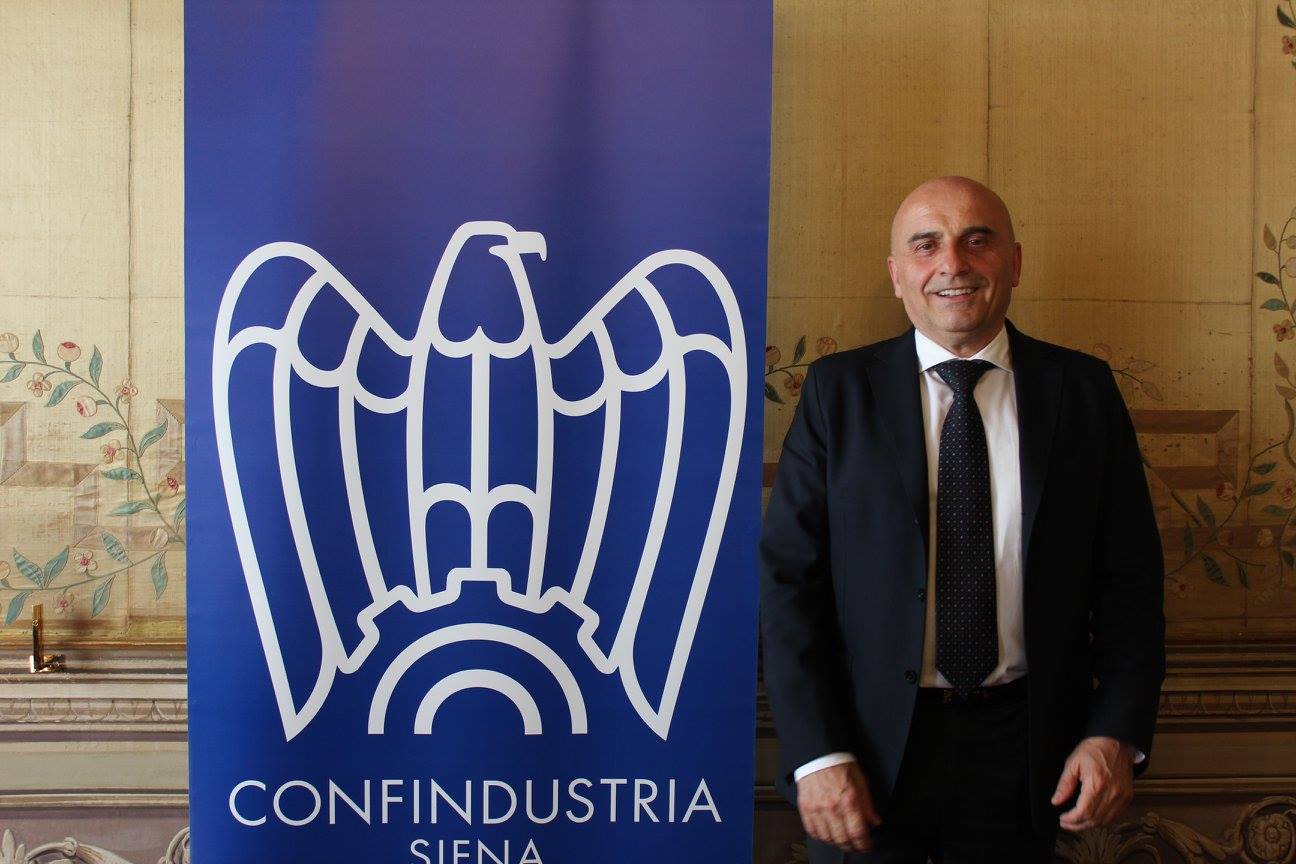 Economia in fase di  rallentamento