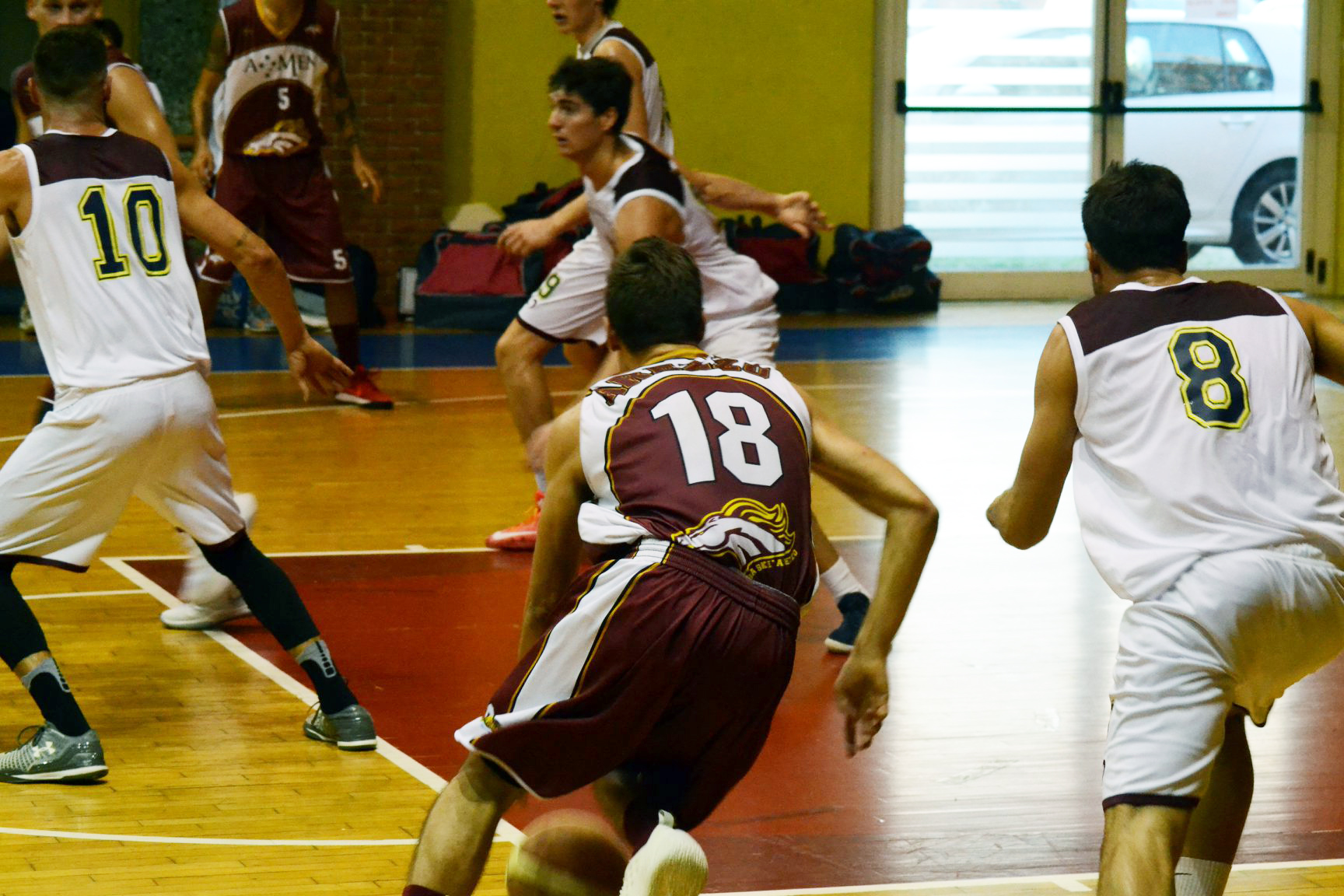 Amen Scuola Basket Arezzo ospita Domenica Livorno al Palasport Estra