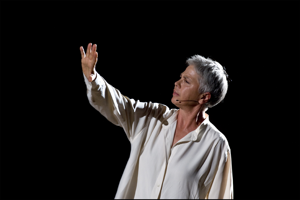 Ottavia Piccolo al Teatro Verdi con la sua donna non rieducabile