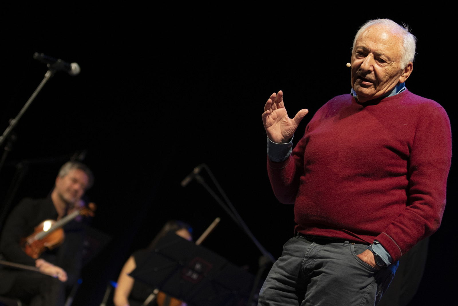 Tutto esaurito al teatro Signorelli per OIDA e Mogol