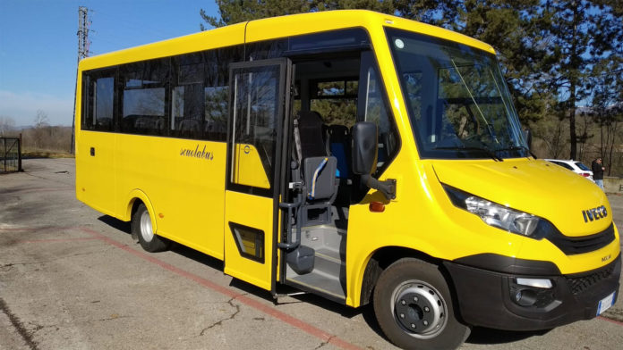 bus per il trasporto scolastico