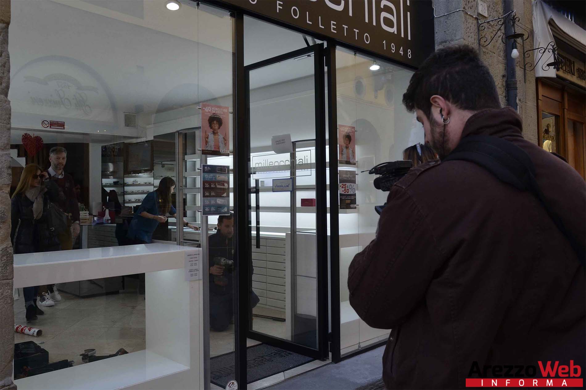 Furto al Milleocchiali in centro storico, refurtiva per circa 50mila euro – video