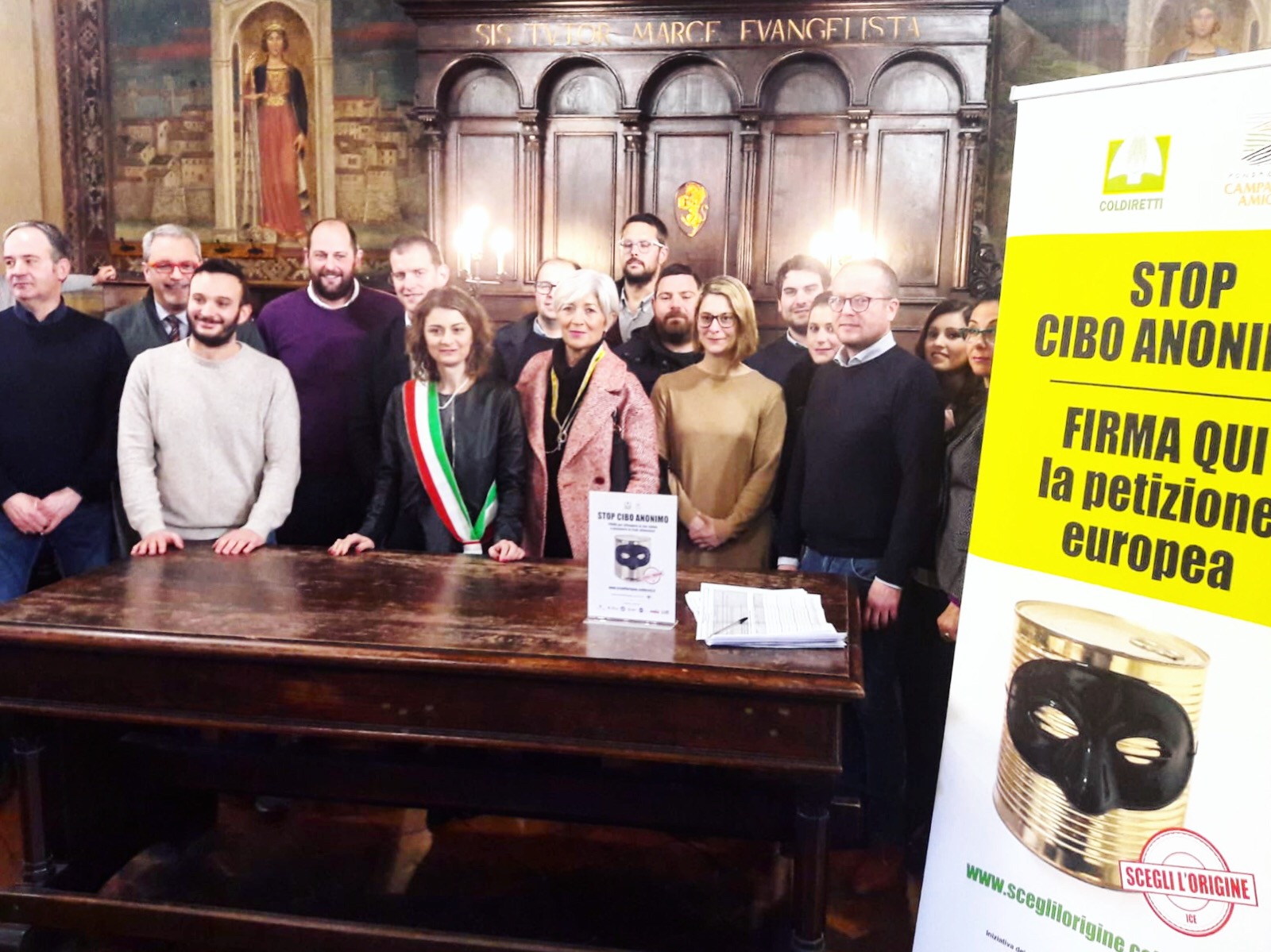 Il comune di Cortona dice stop al cibo anonimo