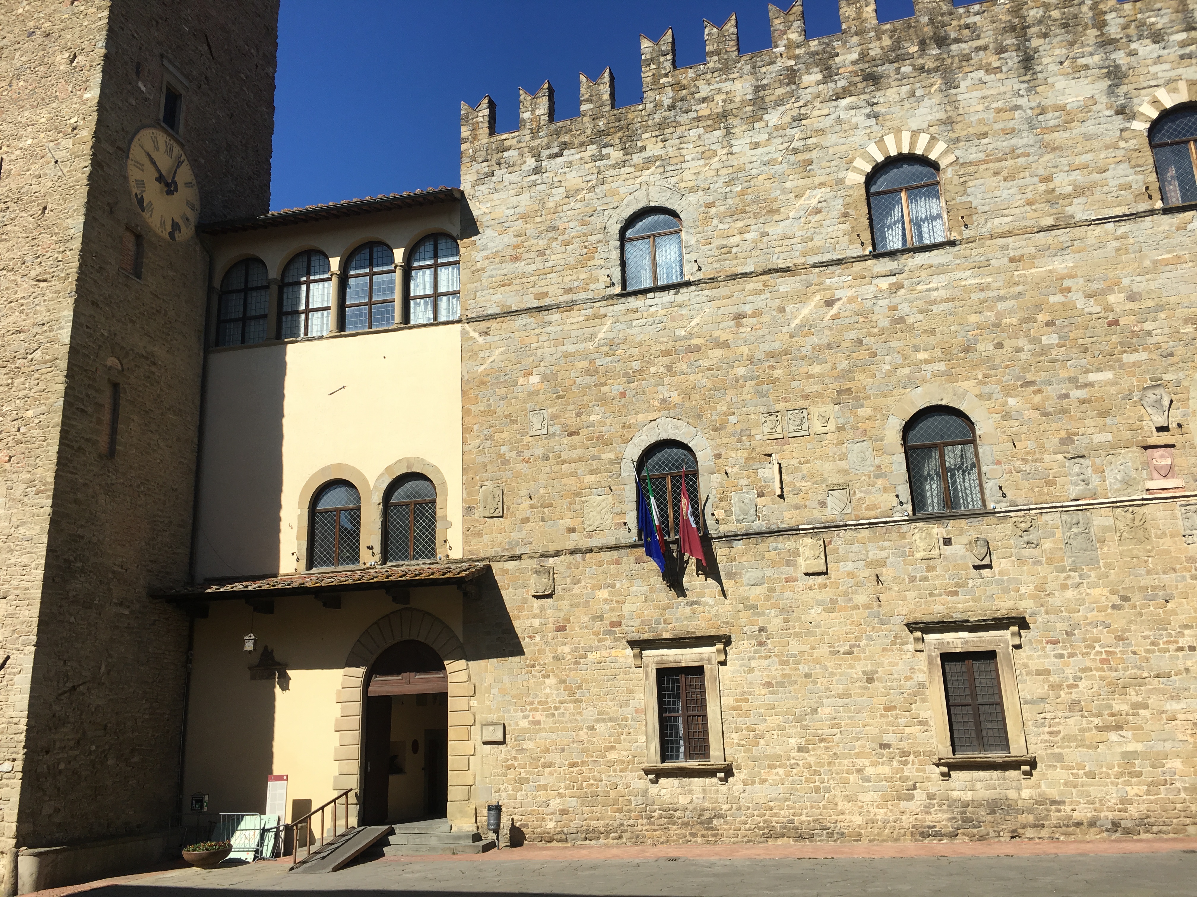 Arezzo, proseguono le votazioni in Consiglio Comunale sugli strumenti uranistici