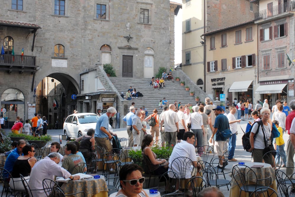 Cortona: nessuna sanzione e avvio di un percorso di collaborazione tra esercenti e nuovo gestore