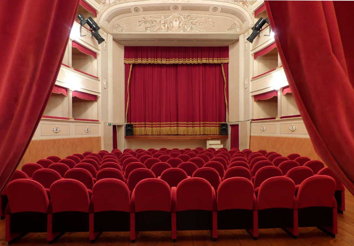Al Teatro Moderno di Tegoleto va in scena “La vedova allegra”