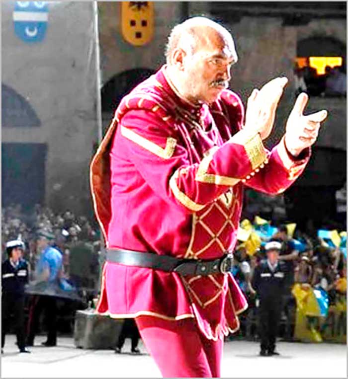 Nel ricordo del “Nonno” gli Sbandieratori donano un nuovo ausilio alla ASP Pia Casa di Riposo