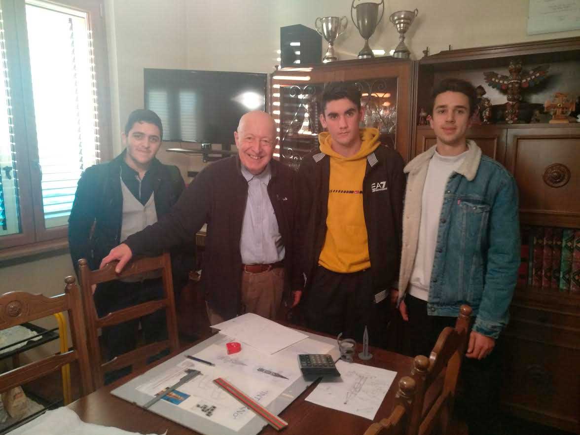 Il trofeo dedicato a Piero Comanducci progettato dagli studenti del Liceo Artistico ai Arezzo presentato ad OroArezzo