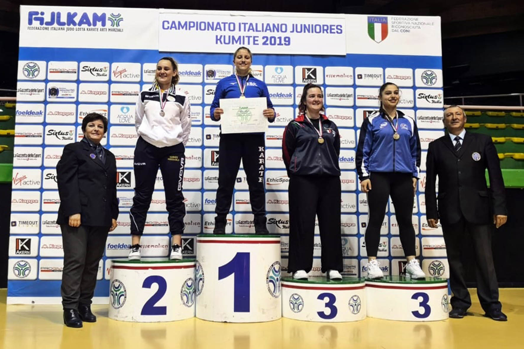 Accademia Karate Casentino - Podio Elisa Liguri (1)