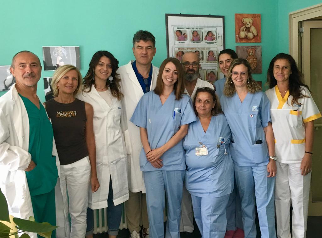 Taglio cesareo, i babbi possono stare in sala operatoria