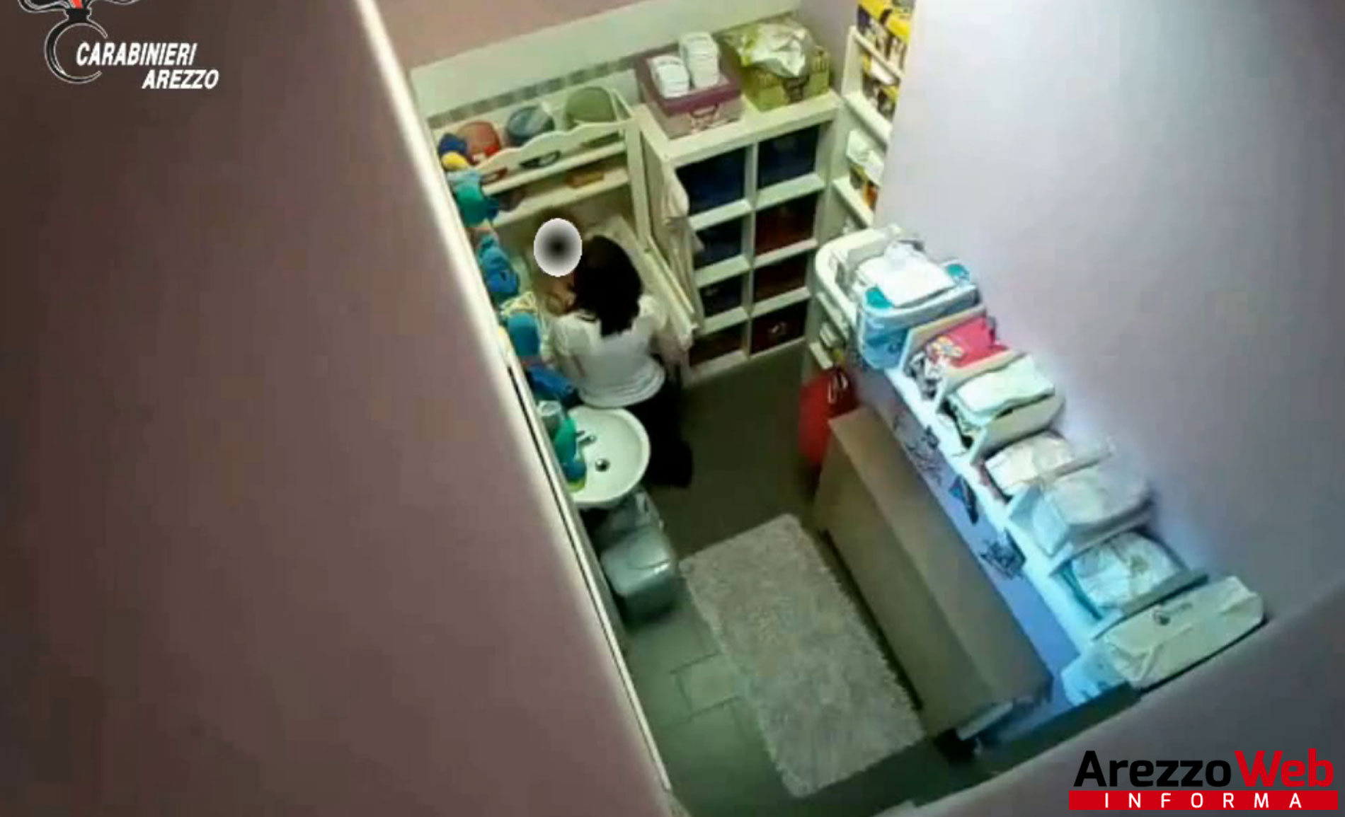 San Giovanni Valdarno: indagini dei Carabinieri per violenza in asilo nido, sospesa una maestra