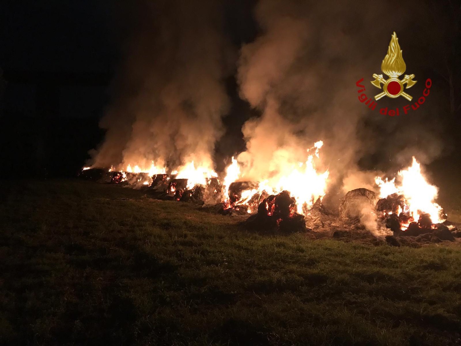 Incendio nella notte a Laterina