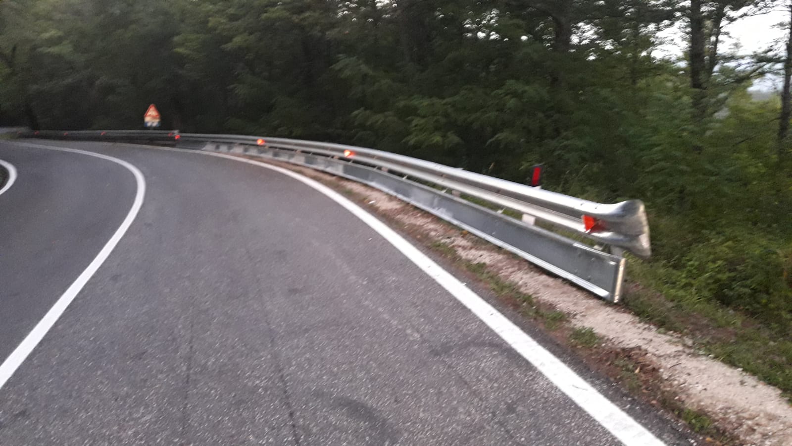 Nuove barriere salva motociclisti sulla S.P. 208 dello Spino in vista della gara motociclistica del 21-22 settembre