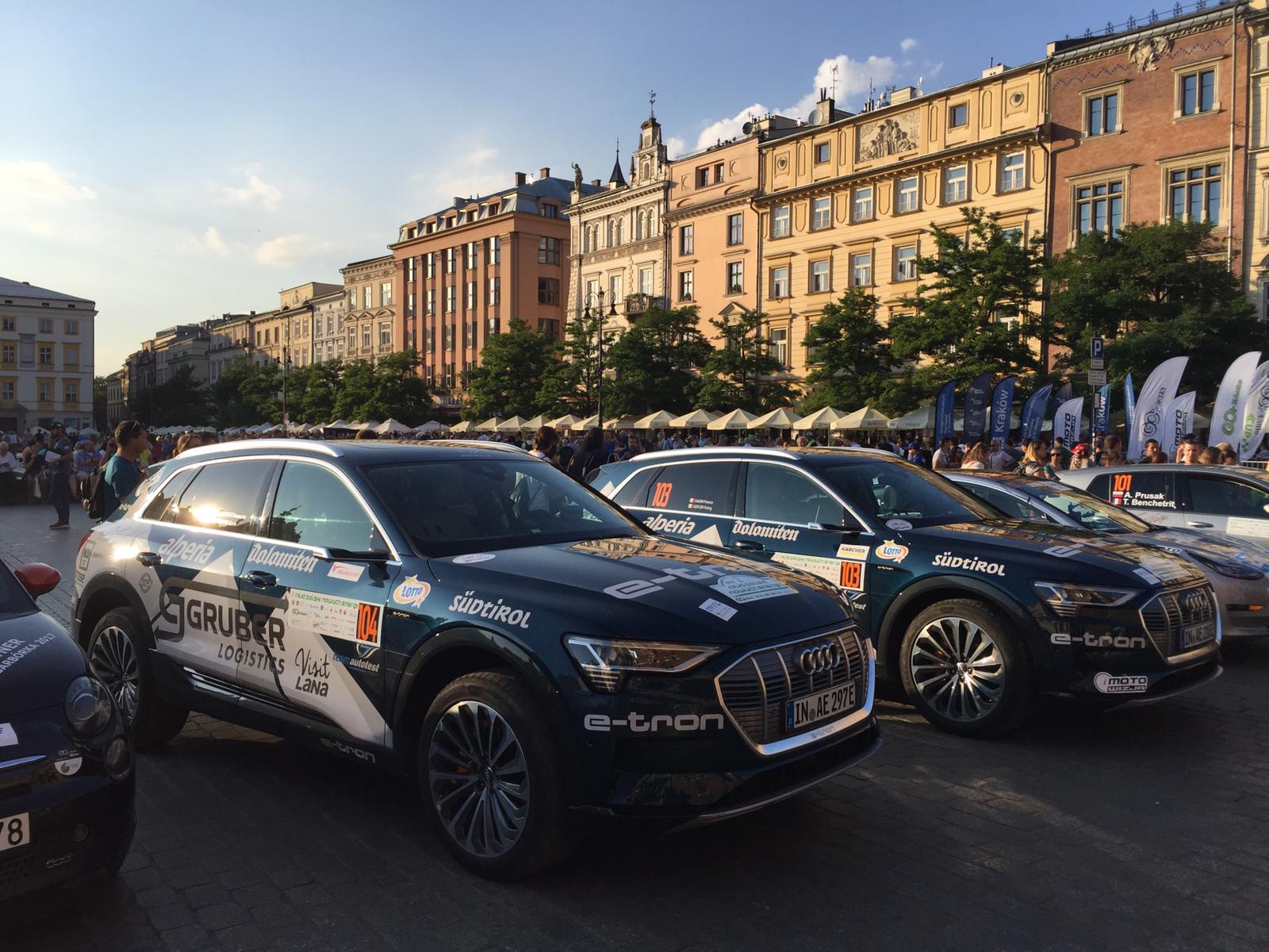 Le E-Tron di Audi Team Autotest Motorsport a caccia della leadership mondiale