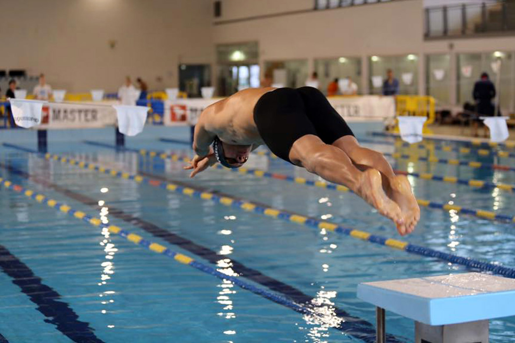 In vasca ad ogni età: al via la stagione dei Master della Chimera Nuoto