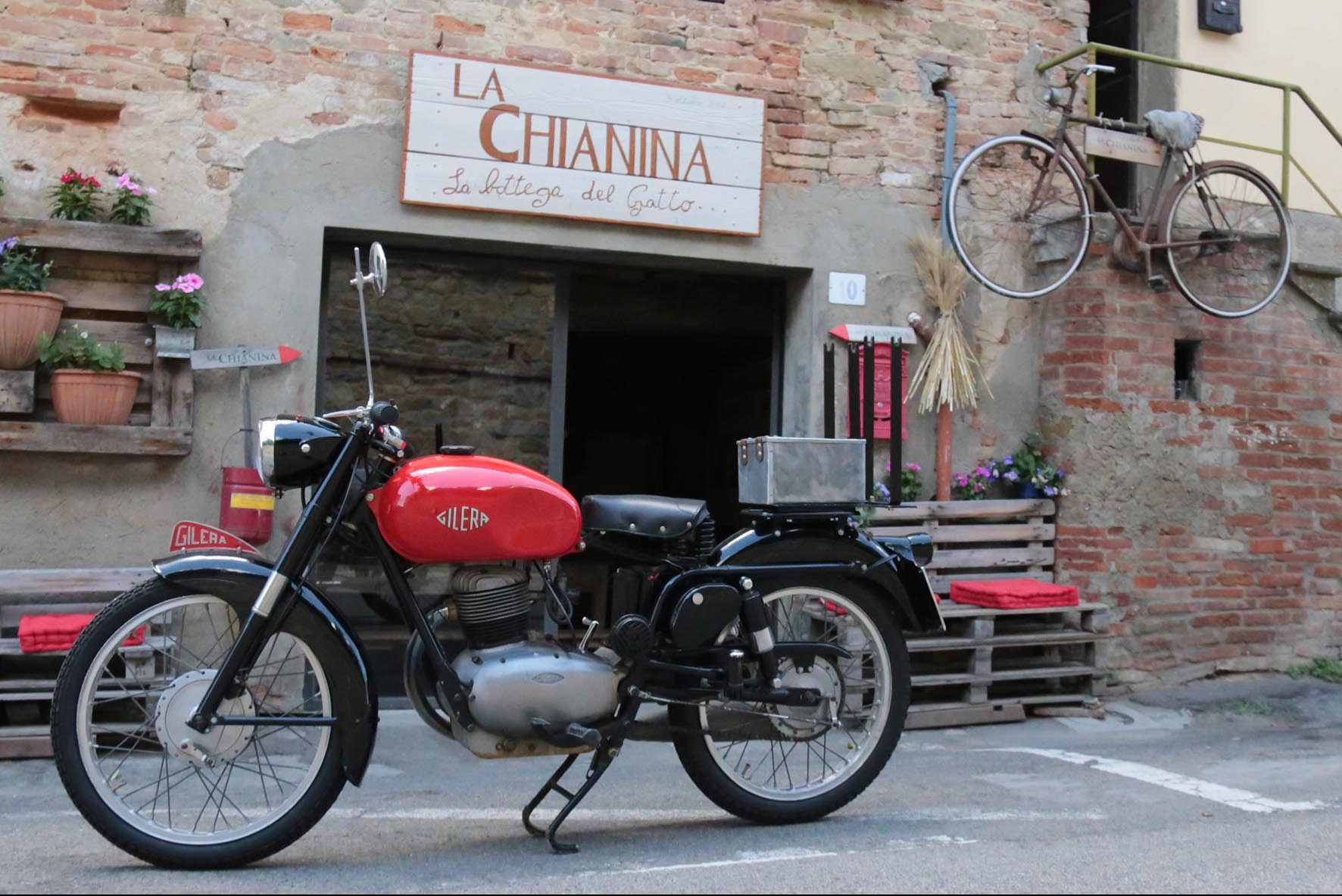 Una mostra-raduno di mezzi d’epoca per le strade di Montagnano