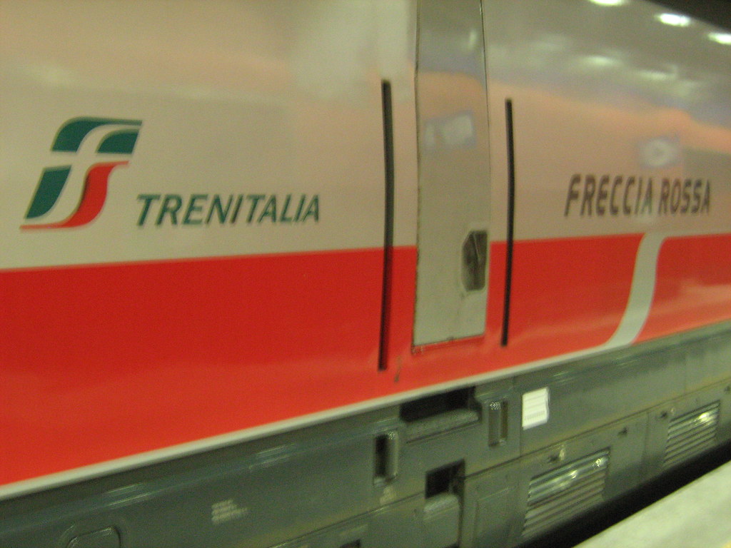 Fs, ci fa dono, fino al 14 dicembre, della fermata ad Arezzo del treno AV delle 6.36