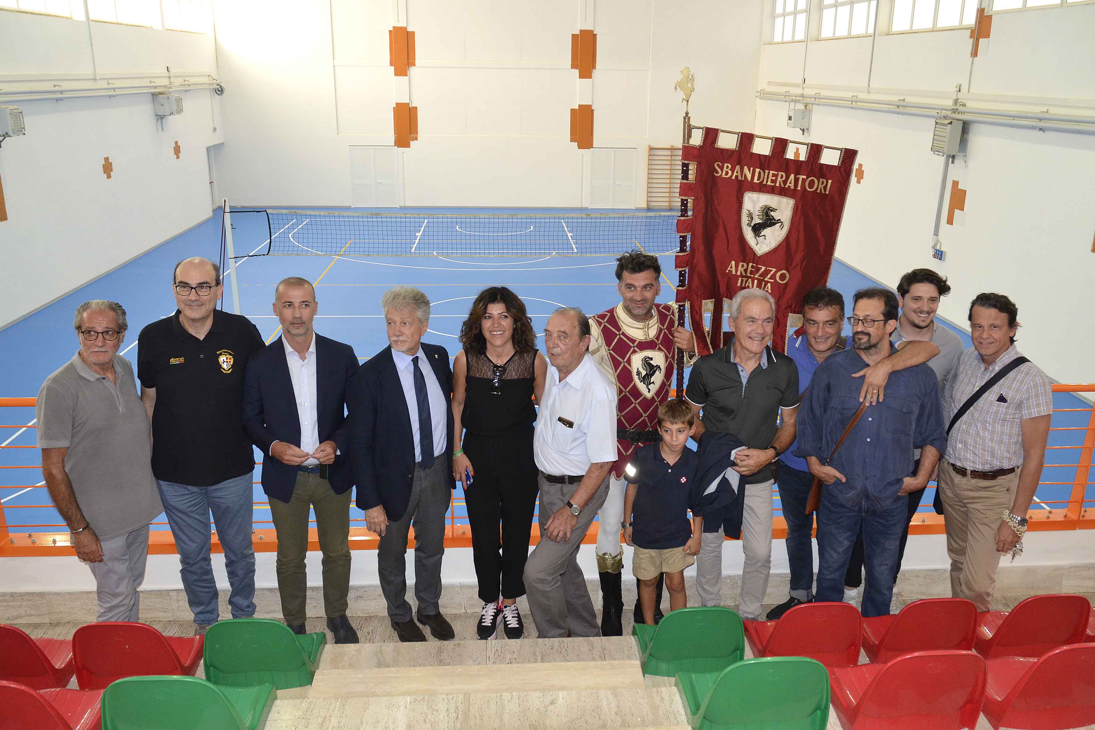 Palazzetto di San Lorentino rimesso a nuovo dopo i lavori di ristrutturazione Ghinelli: “Sforzo notevole dell’amministrazione, ma ne è valsa la pena”