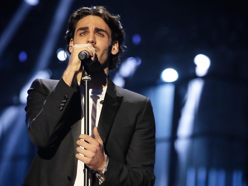 Dopo “Amici” Alberto Urso fa sold out nei teatri