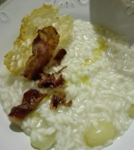 RISOTTO ALL’UVA BIANCA E PANCETTA CROCCANTE