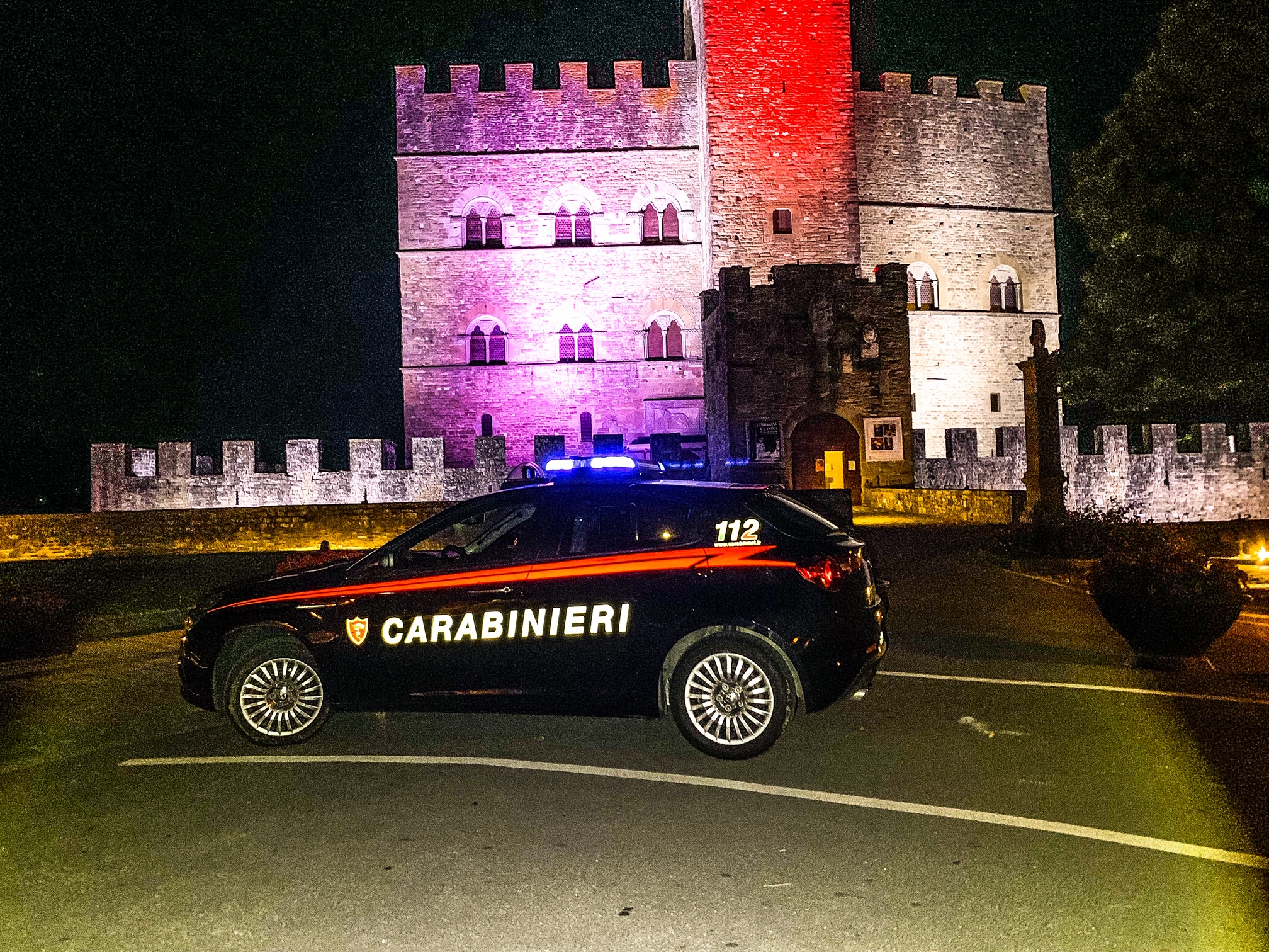 Anziana cercatrice di funghi perde l’orientamento. Ritrovata dai carabinieri, grazie anche alla sinergia con i cittadini