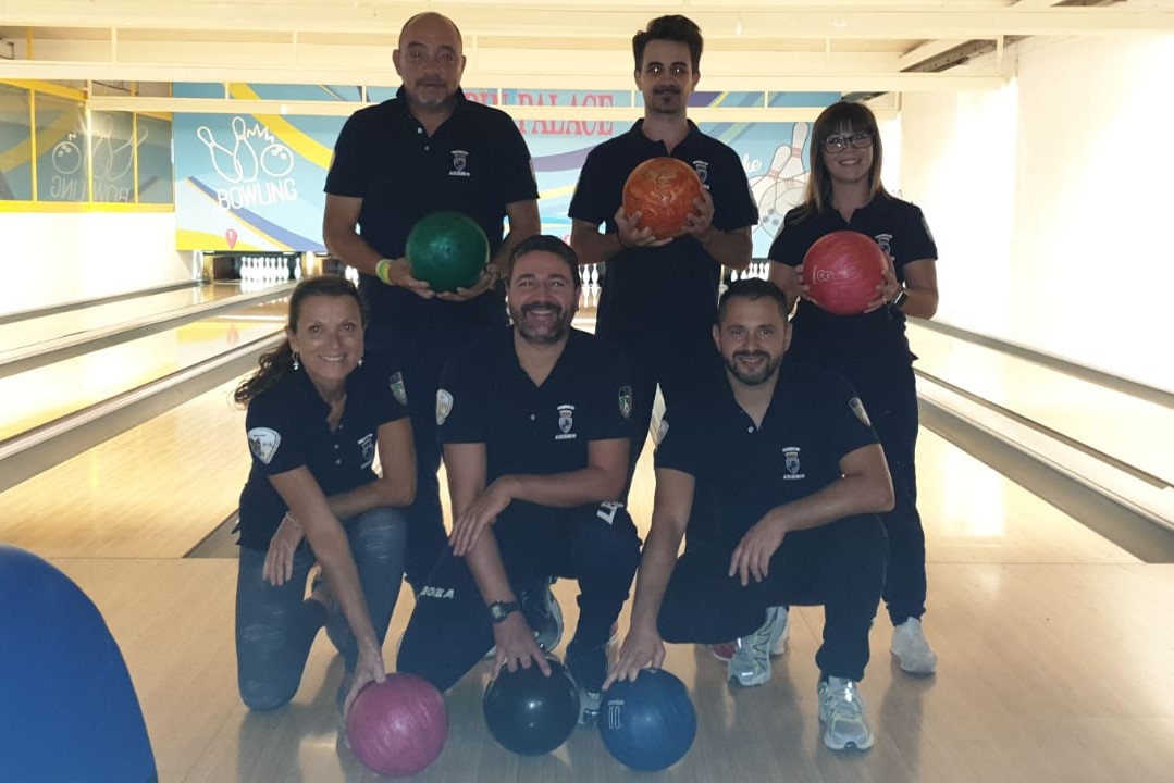 Campionato Nazionale Bowling delle Polizie Municipali a Montesilvano. Due medaglie d’argento per gli agenti-atleti della Polizia Locale di Arezzo