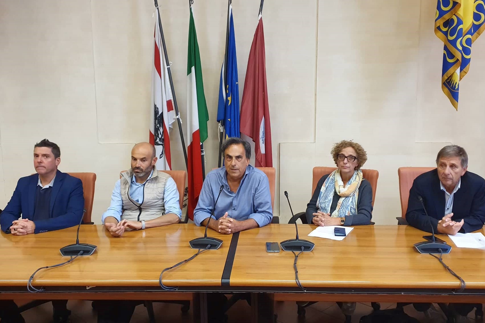 Cgil, Cisl, Uil, Diccap e Rsu: preintesa con il Comune sul Contratto Integrativo 2019 “Più risorse per le progressioni professionali, maggiore flessibilità dell’orario. Rispetto per chi non ha firmato, ma il muro contro muro avrebbe penalizzato i cittadini” Cgil, Cisl, Uil, Diccap e Rsu: preintesa con il Comune sul Contratto Integrativo 2019 “Più risorse per le progressioni professionali, maggiore flessibilità dell’orario. Rispetto per chi non ha firmato, ma il muro contro muro avrebbe penalizzato i cittadini”