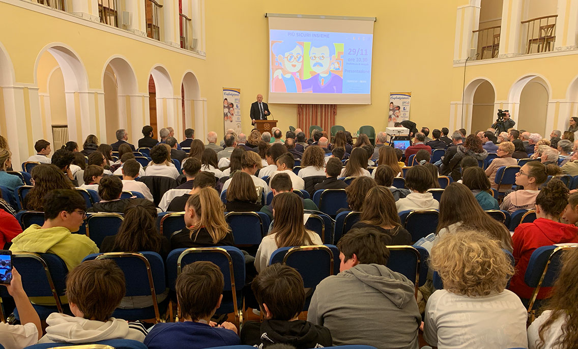 Sinergia territoriale contro le truffe agli anziani, il convegno in Prefettura