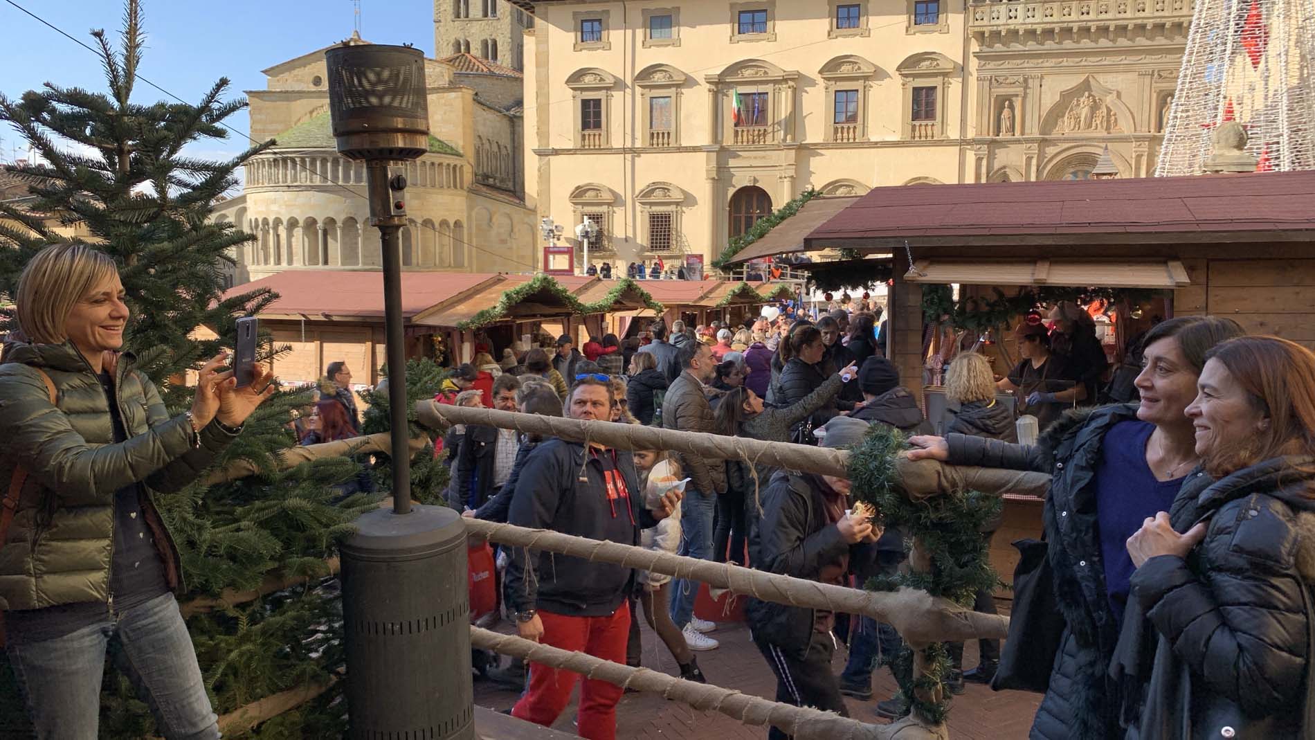 Arezzo Città del Natale e Antiquaria, fine settimana da record