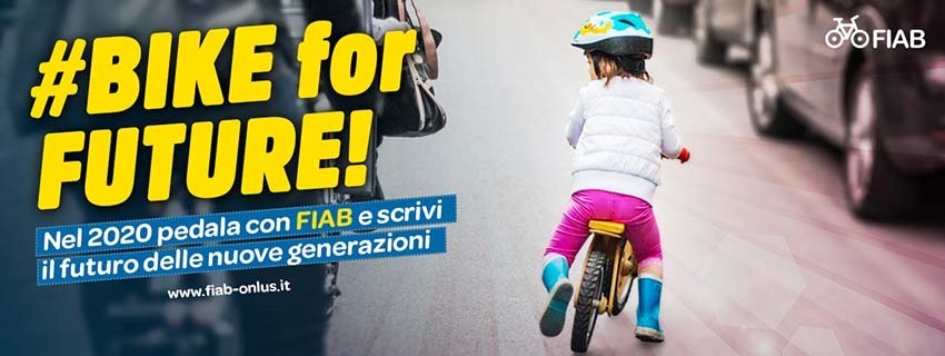 #BIKE for FUTURE! Anche con la Fiab Arezzo. Sabato al via la campagna di tesseramento, appuntamento in via Roma