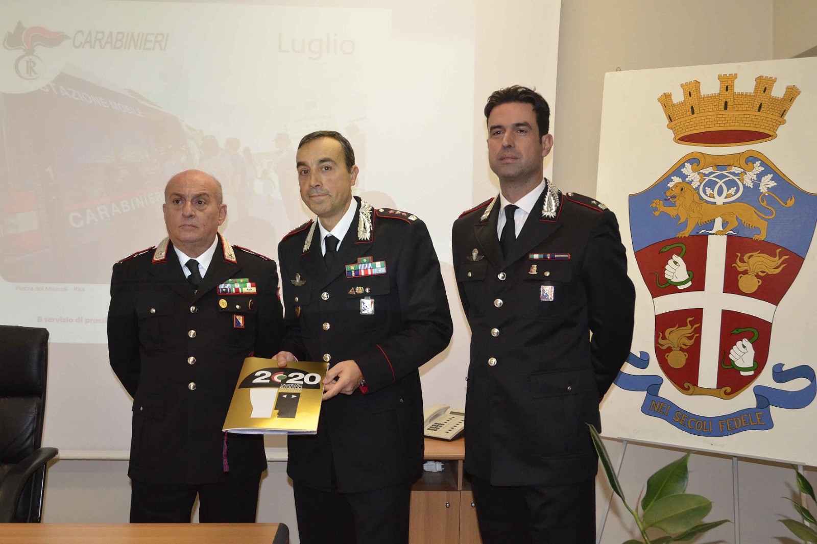 Ecco il calendario 2020 dell’Arma dei Carabinieri. Arezzo protagonista nella prefazione