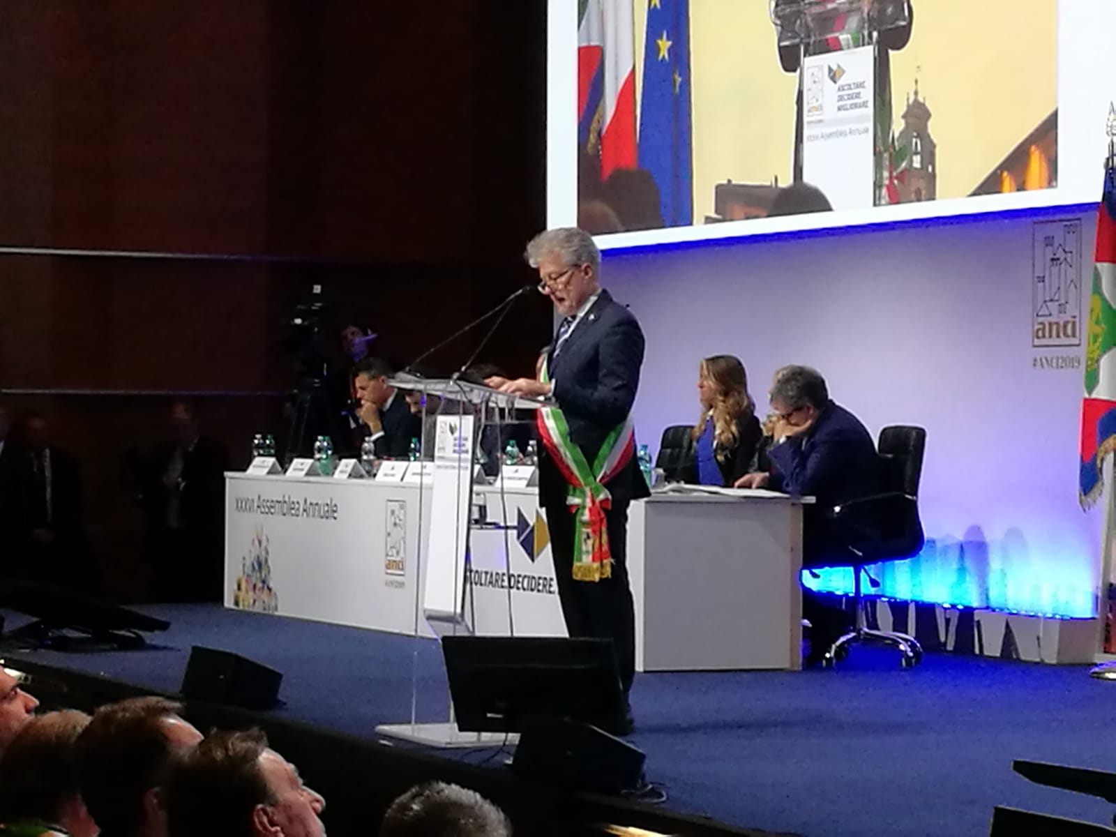 Anci, la cerimonia di apertura. Arezzo “caput mundi” amministrativa