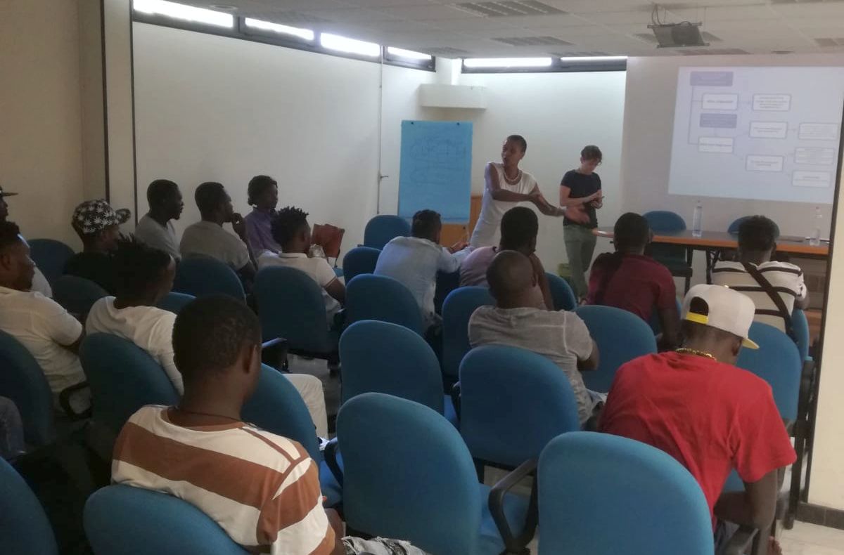 Migranti: riprendono i corsi di formazione. Al centro degli incontri di novembre la casa. E il lavoro, soprattutto nei settori edile e agricolo Migranti: riprendono i corsi di formazione. Al centro degli incontri di novembre la casa. E il lavoro, soprattutto nei settori edile e agricolo