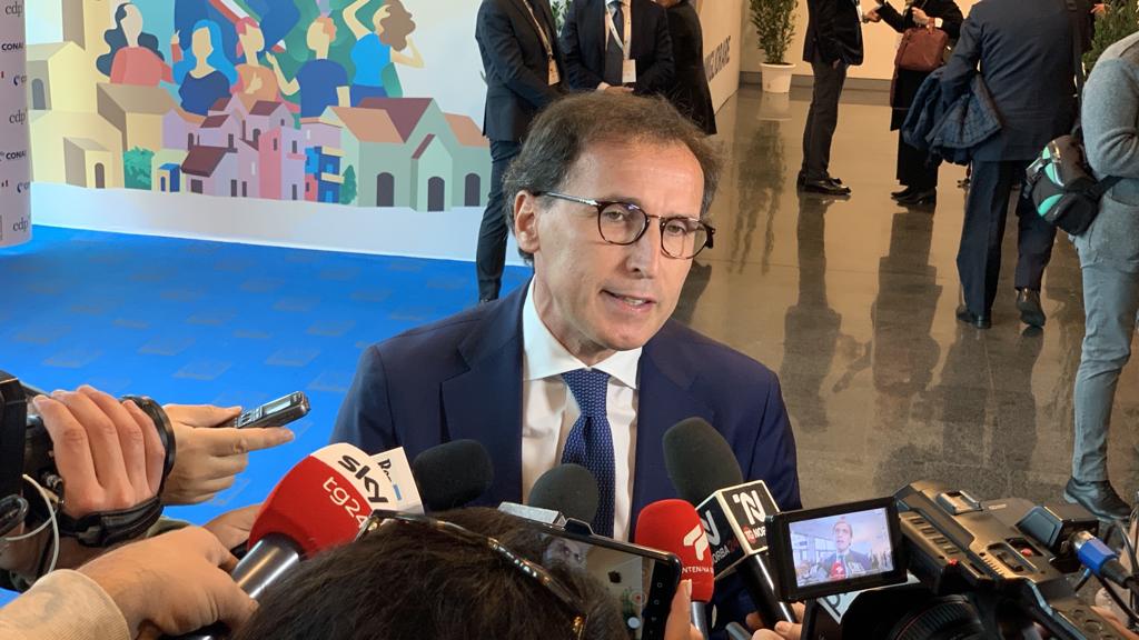 “Senza i Comuni non c’è Paese”, il ministro agli affari regionali Francesco Boccia al Palaffari
