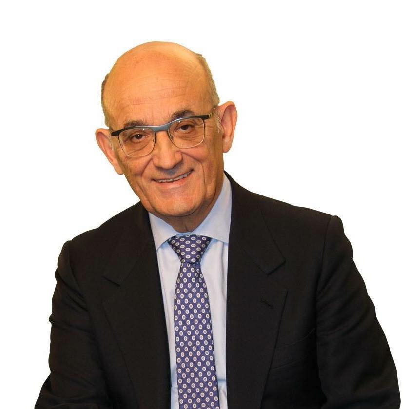 L’immagine e il nome di Pier Luigi Rossi usurpati da un sito russo.  Il medico aretino su Fb: “si tratta di evidente abuso della mia professionalità. Ho già proceduto alla denuncia alla Postale”
