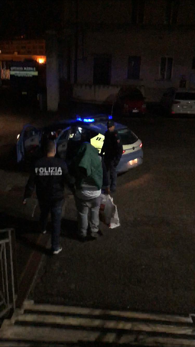 Spacciatore evade dai domiciliari, pizzicato finisce in carcere