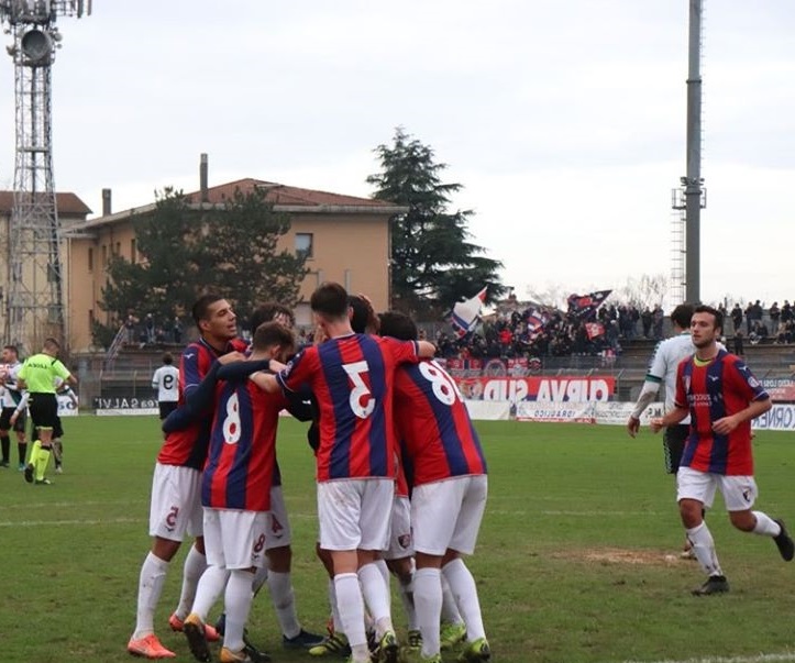 Serie D, Montevarchi- Grosseto: limitazioni per  bottiglie di vetro, lattine e per la viabilità