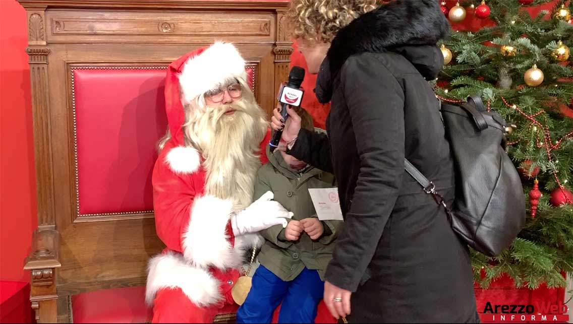 Al Babbo Natale di Arezzo i bimbi chiedono …. “non solo giochi, ma tanta felicità”